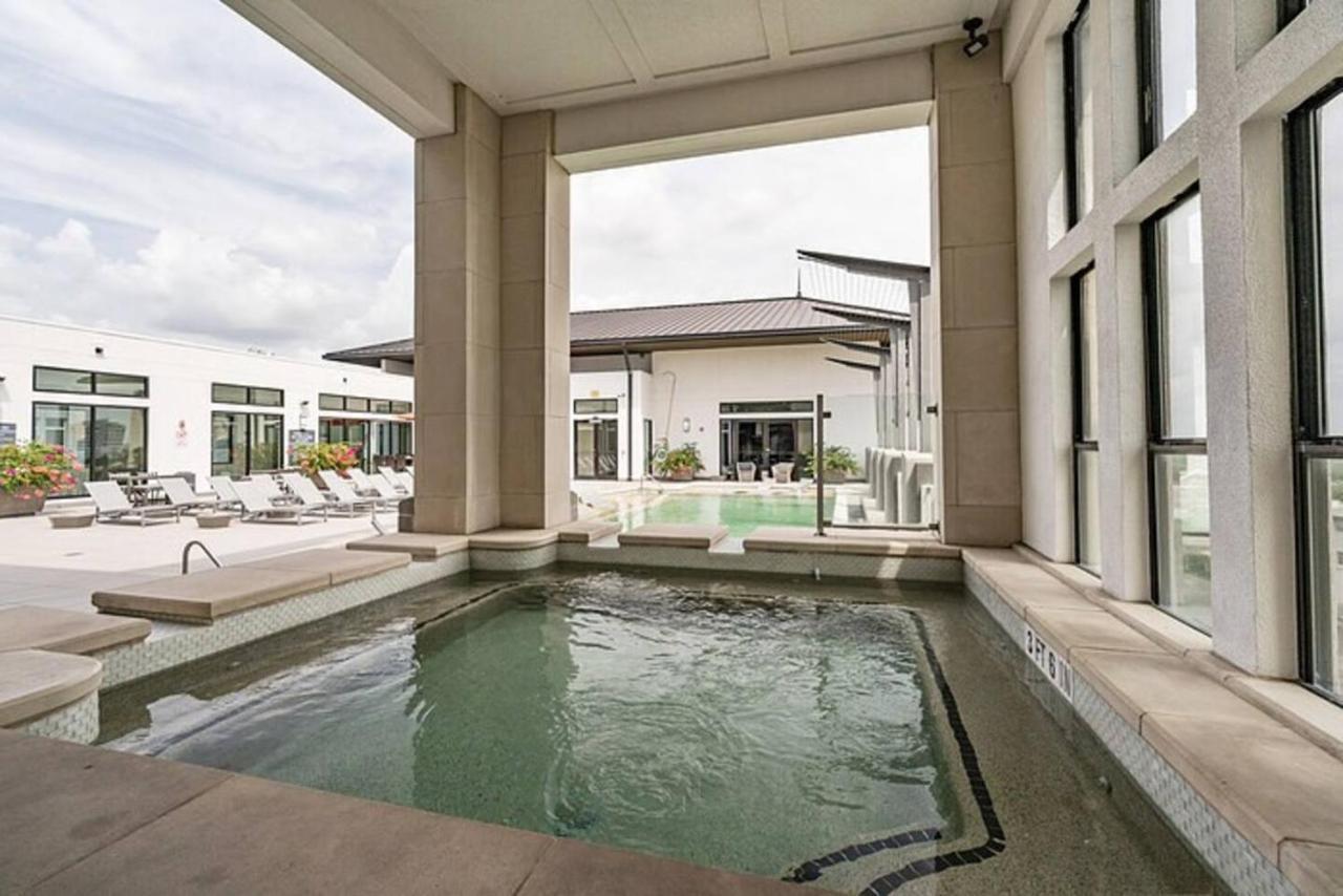 Spacious Flat + Gym + Pool Daire
