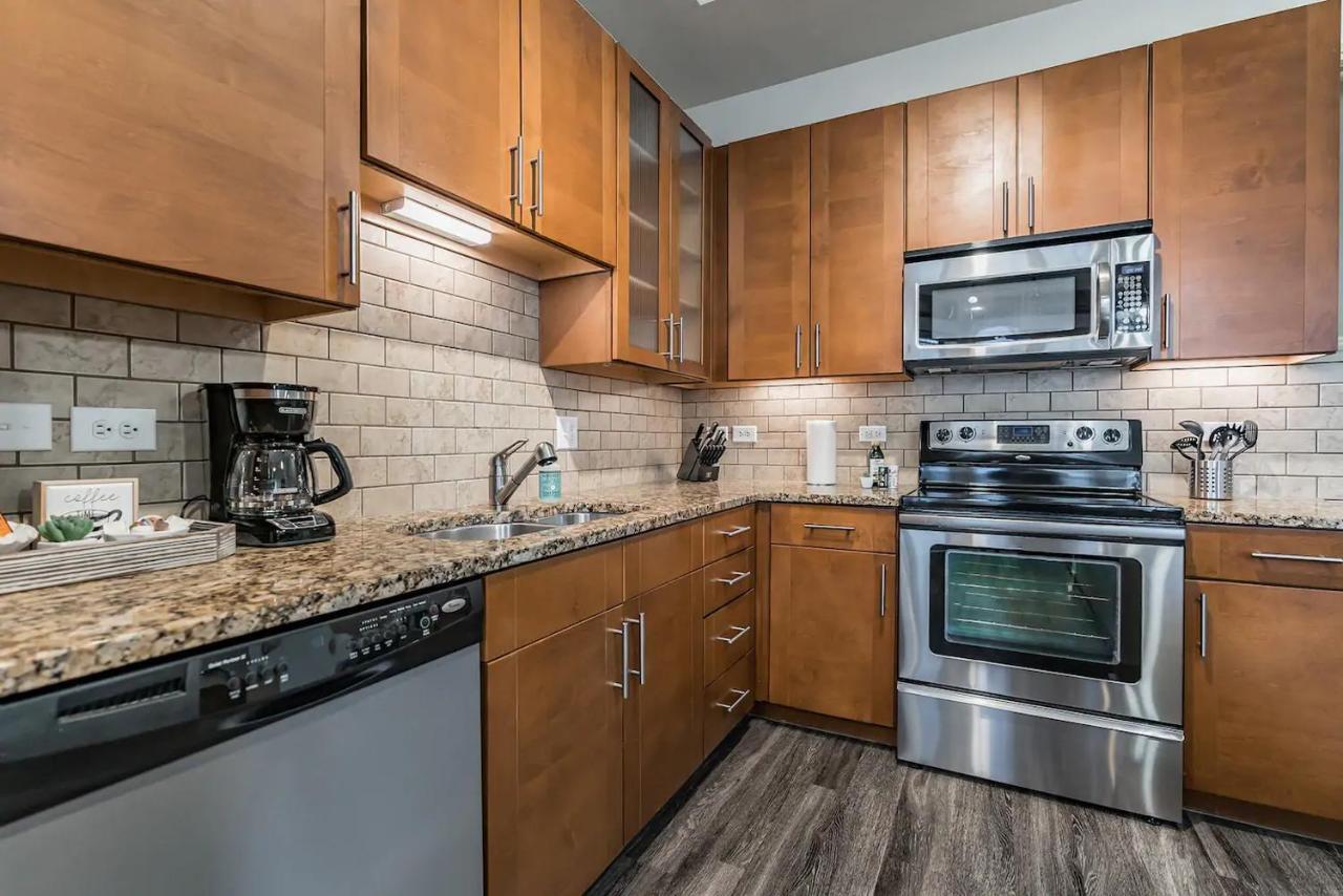 Spacious Flat + Gym + Pool Daire